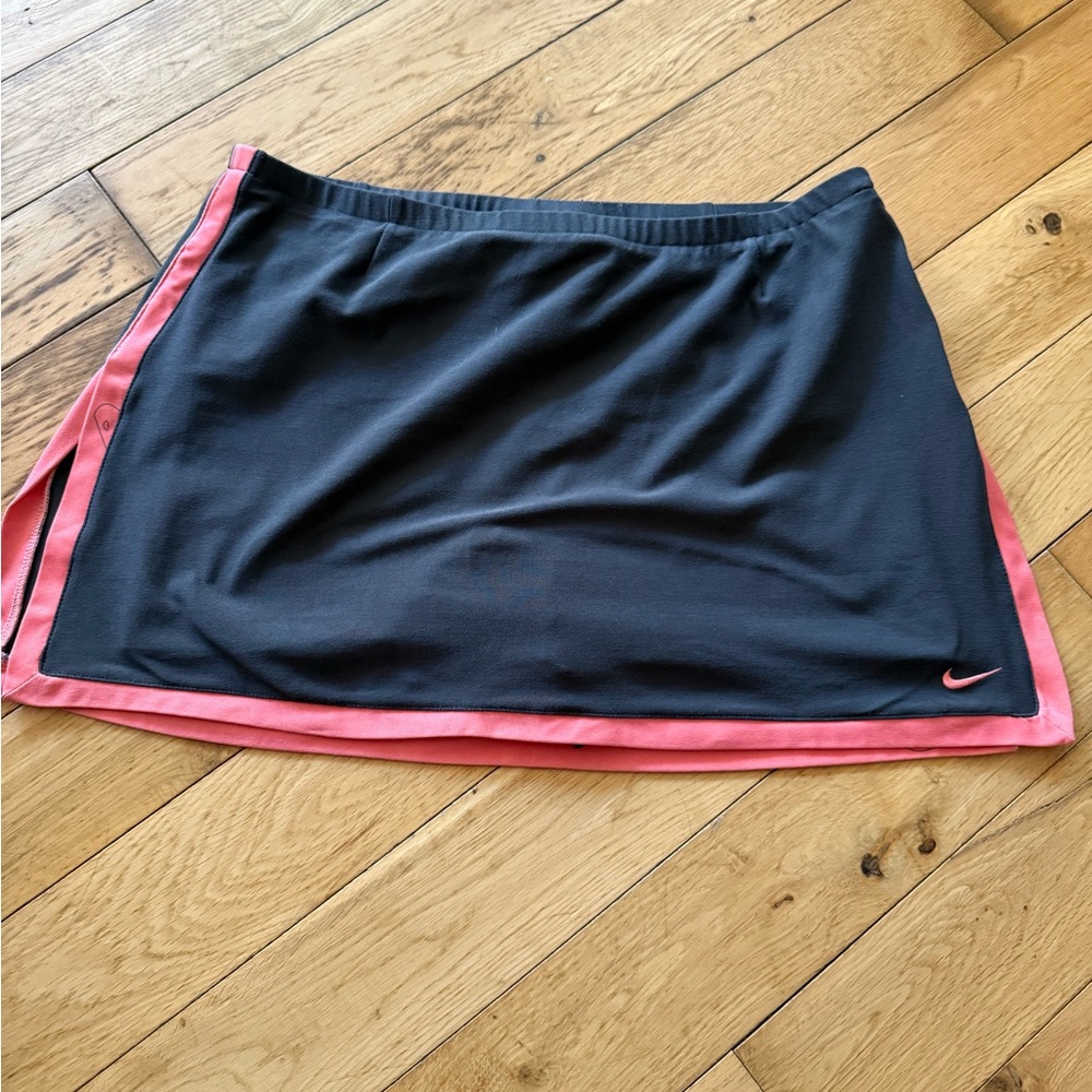 Nike Black & Pink Athletic Skort (Built-In Shorts)